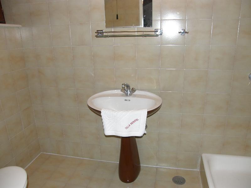 Villa Renipol Adults Only Sutivan Buitenkant foto